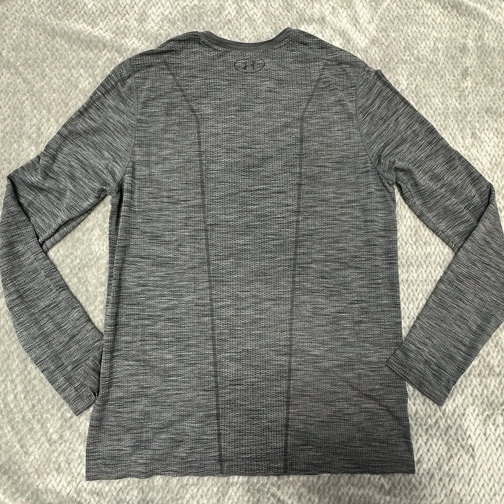 Under Armour Men's M Threadborne Seamless Long Sleeve Shirt Base layer Graphite